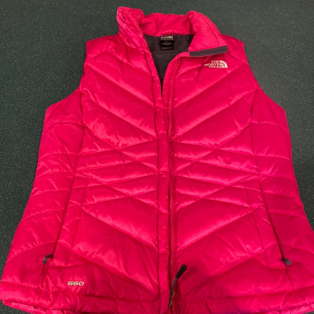 Women’s The North Face vest